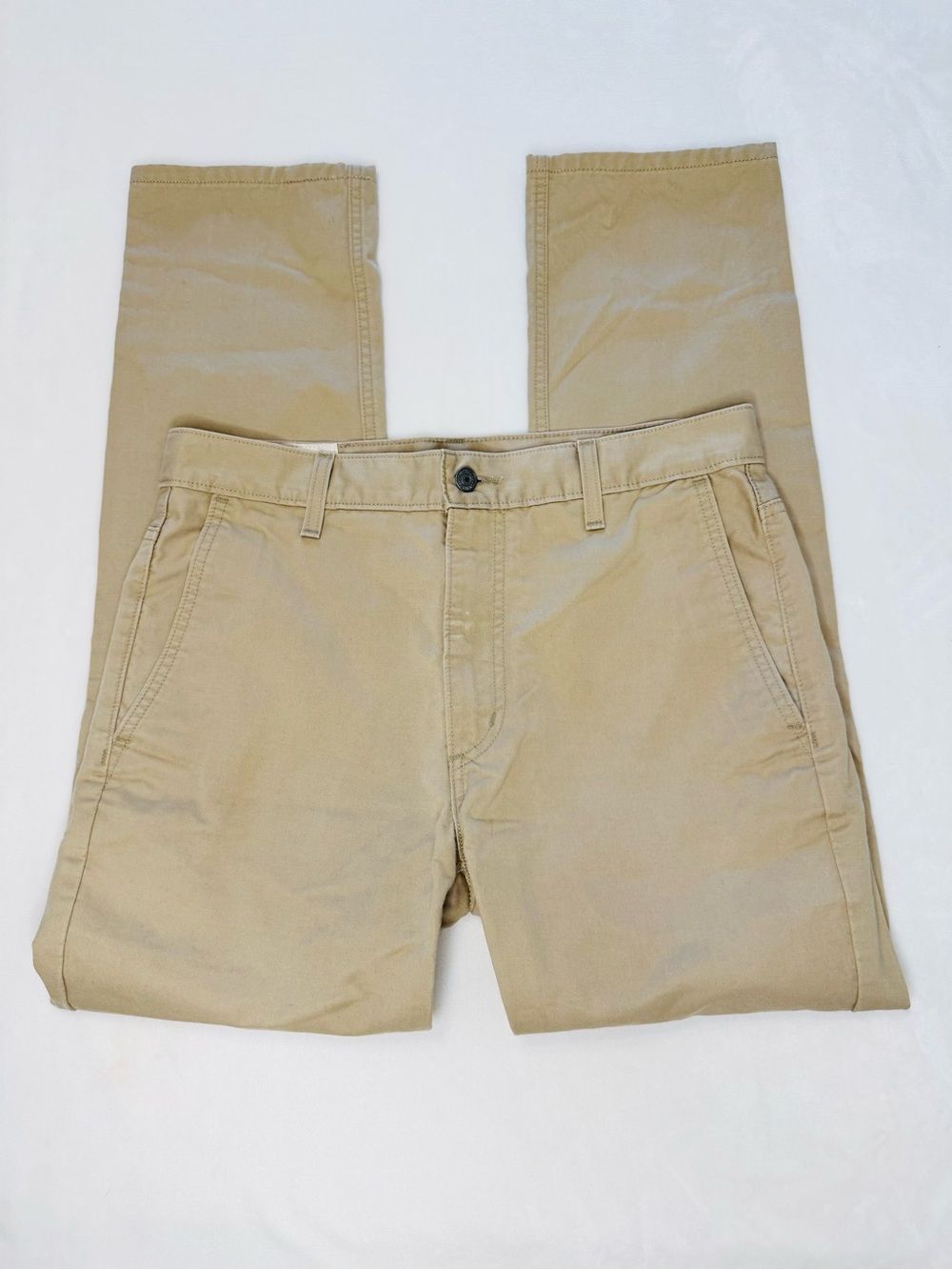 Men's Levi Strauss & Co. Classic Chino Pants in Khaki